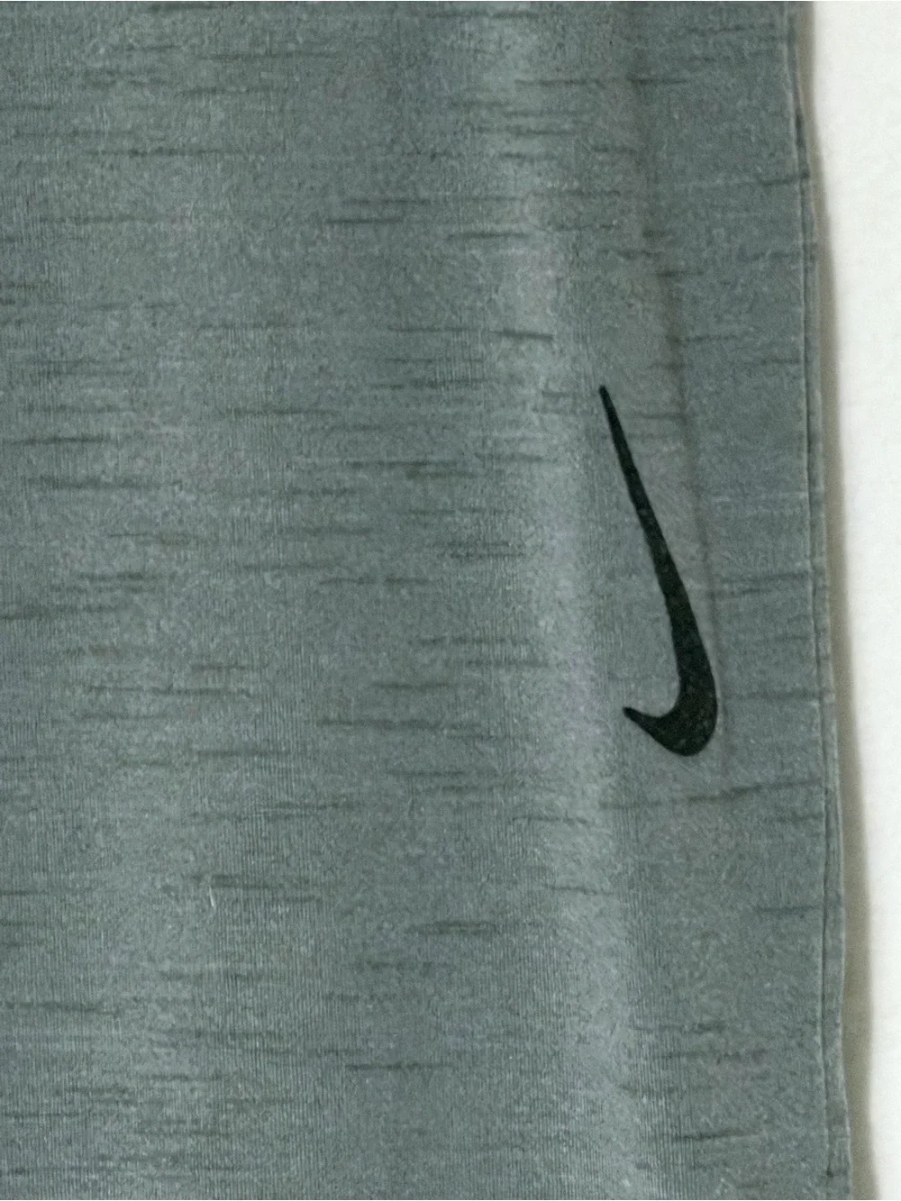 Nike Men’s Heather Gray Yoga Sweatpant Joggers with Black Swoosh